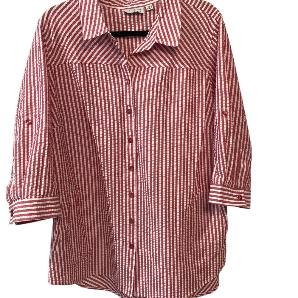 Joan Rivers Red/White seersucker swing shirt with lots of beautiful details.